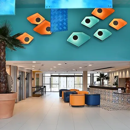 アパートホテル Domitys Le Jardin Des Palmiers アジャクシオ