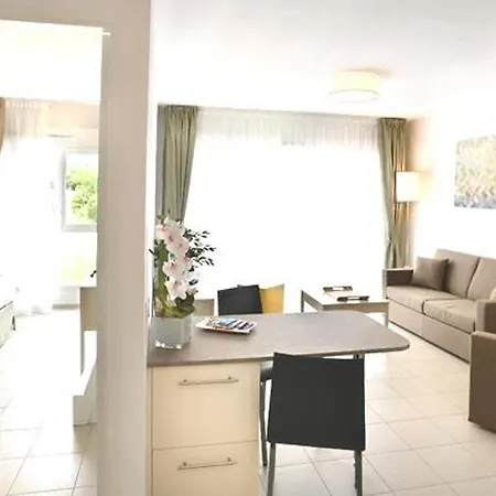 Domitys Le Jardin Des Palmiers Aparthotel Ajaccio (Corsica)